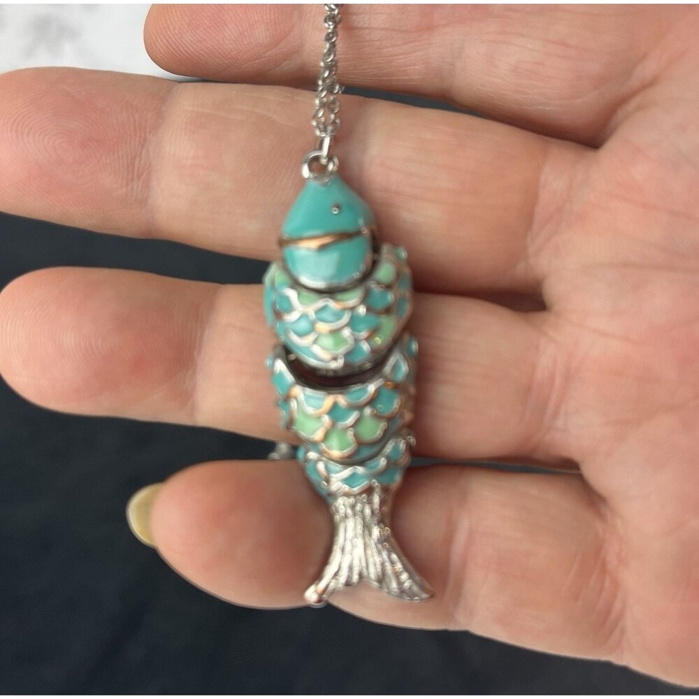 Vintage Articulated Enamel Gold Fish Pendant Necklace Turquoise Gold Chain